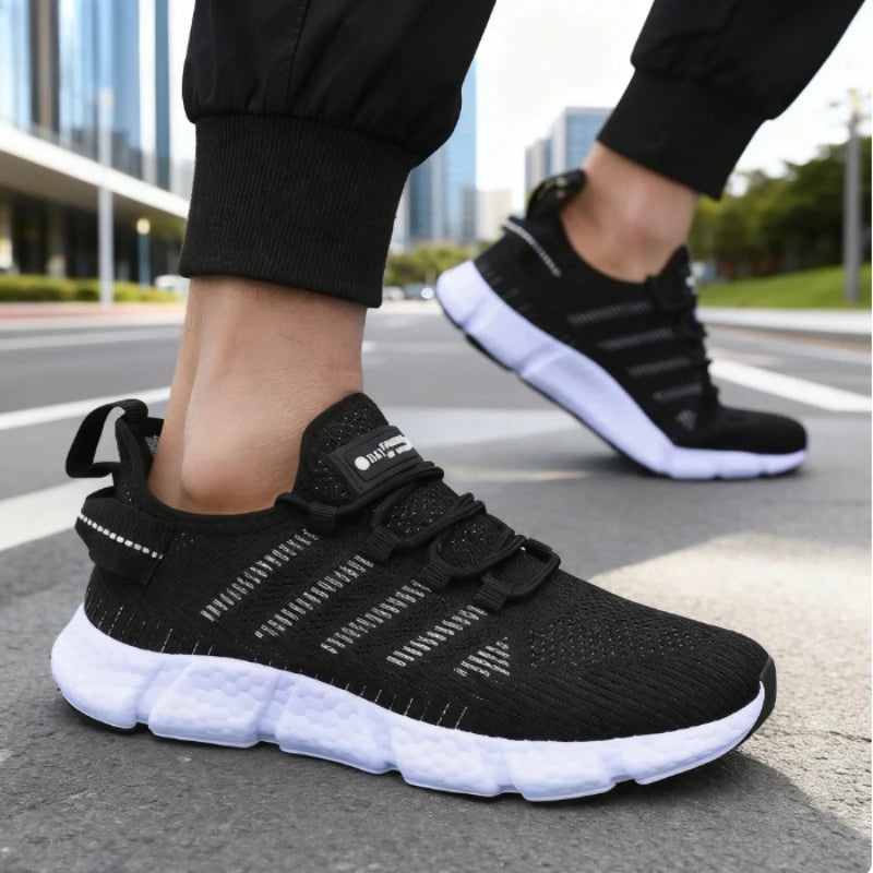 Running Shoes for Men Lightweight Soft Soled Mesh Breathable Lace Up Casual Shoes Outdoor Exercise Tenis Masculino Sneakers Men